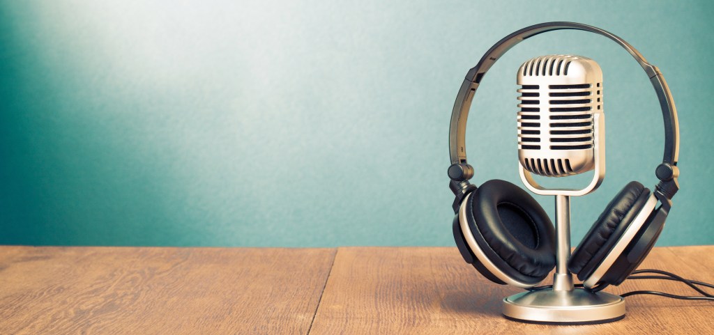 10 Podcasts to Educate &&nbsp;Entertain